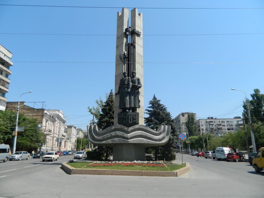 Памятник отцам-основателям города
