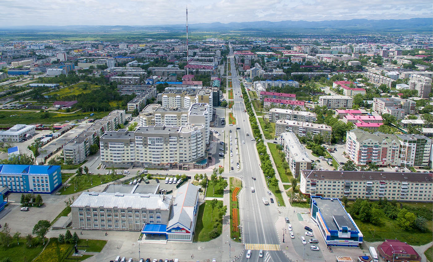 Южно-Сахалинск — город в Российской Федерации , административный центр Сахалинской области
