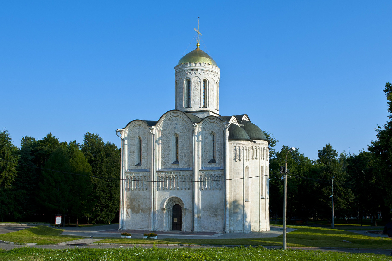 дмитриевский собор во владимире внутри